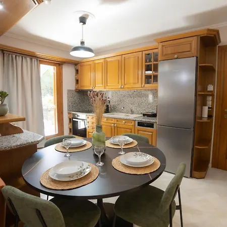 Abi's Shelter شقة كالامباكا