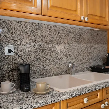 Abi's Shelter شقة كالامباكا