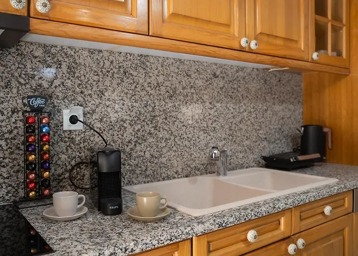 Abi's Shelter Apartment Kalambaka